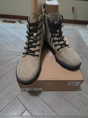 Women's Olive Taupe Suede Lace-Up Combat Boots Lug Heel